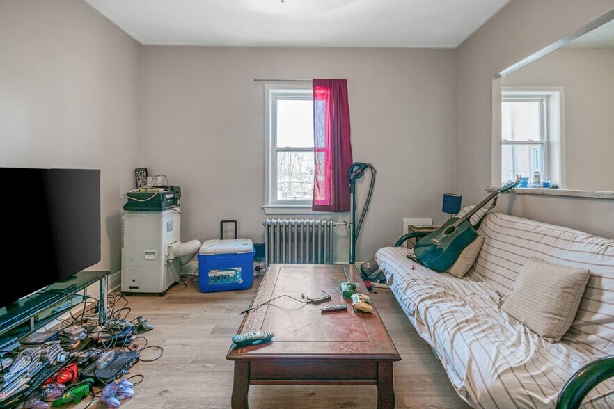 More Photos Of 375-377 Laforest Av, Sudbury Apartments For Sale