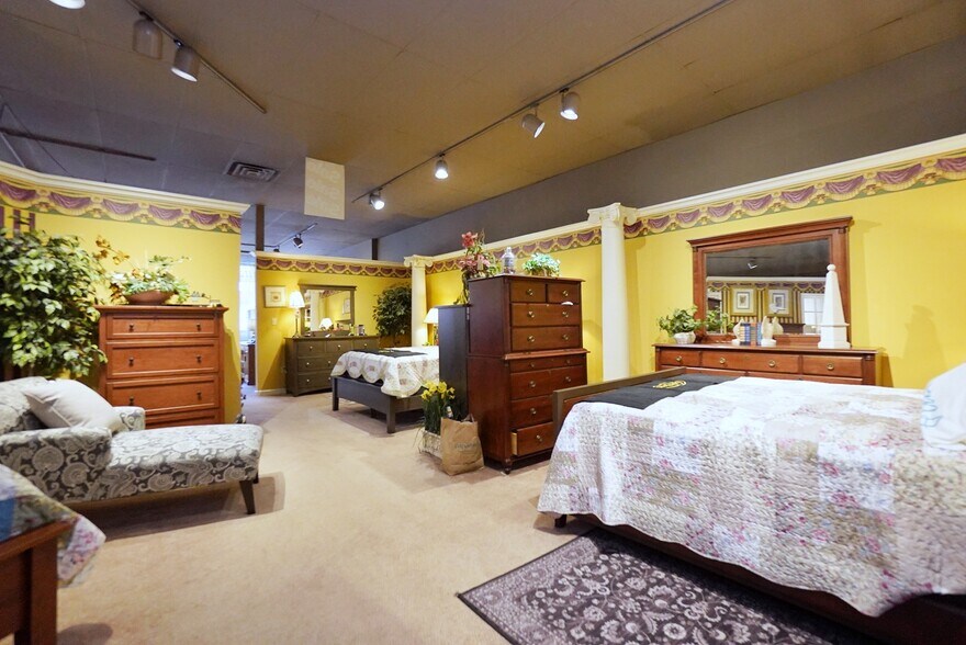 More Photos Of 1229 Castleton Ave, Staten Island Storefront For Lease