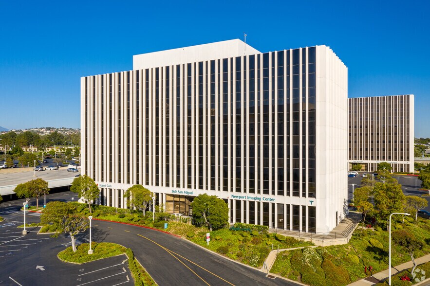 More Photos Of 360 San Miguel Dr, Newport Beach Medical For Lease