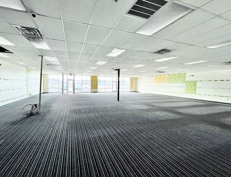 More Photos Of 9782-9784 E US 36 Hwy, Avon Unknown For Lease