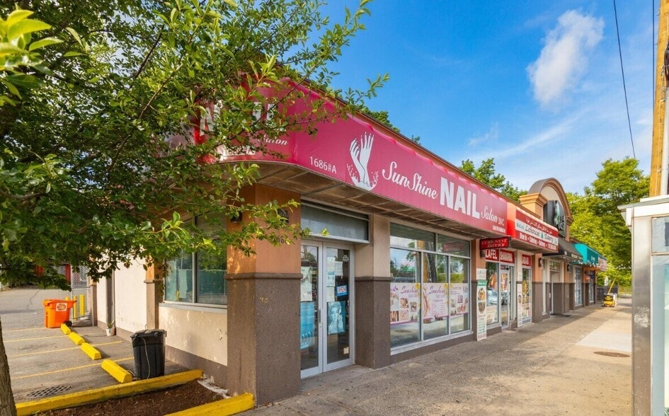 More Photos Of 1686 Forest Ave, Staten Island Freestanding For Lease