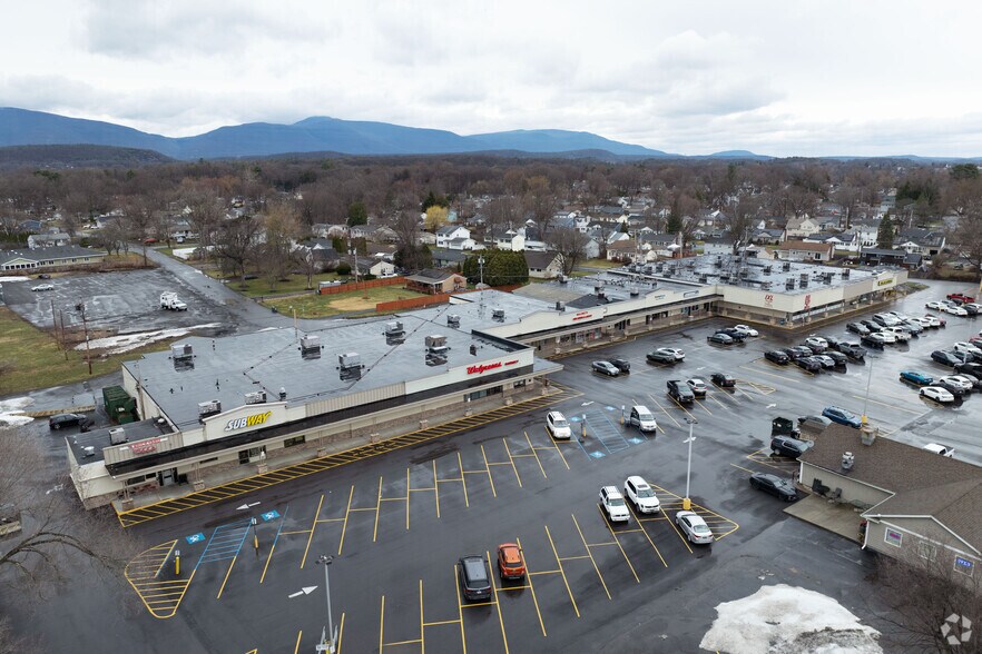 More Photos Of 3139 Highway 9W, Saugerties Unknown For Lease