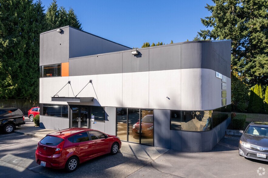 More Photos Of 12535-12537 15th Ave NE, Seattle Office For Lease