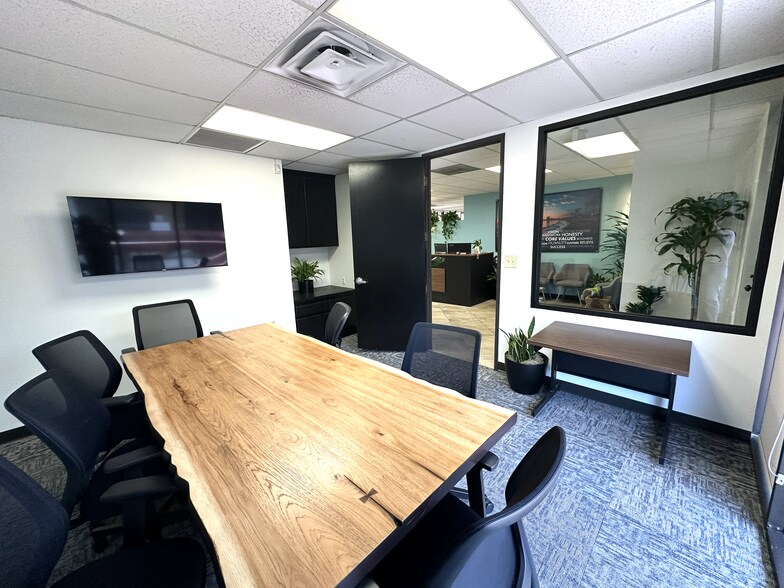 More Photos Of 333 W Broadway, Long Beach Medical For Sale