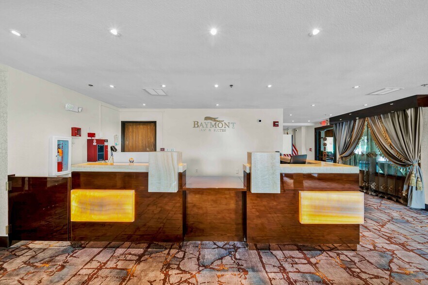 More Photos Of 2040 Factory Outlets Dr, Anderson Hotel For Sale