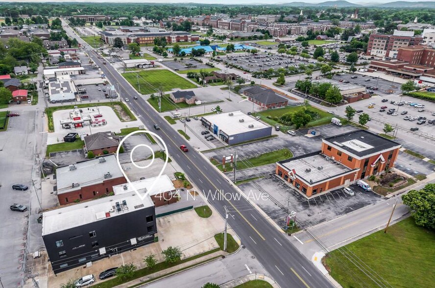 More Photos Of 404 N Willow Ave, Cookeville Office For Sale