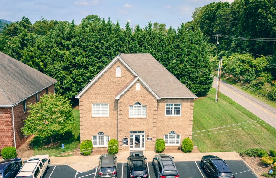 More Photos Of 2774 Electric Rd, Roanoke Medical For Sale