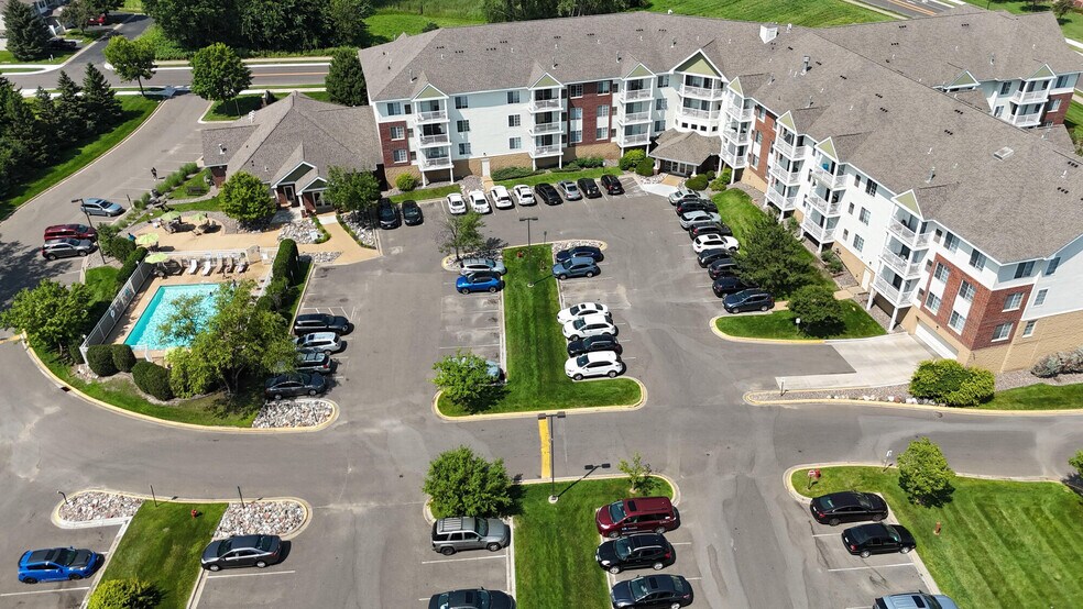 More Photos Of 9325 Garland Ave, Maple Grove Apartments For Sale