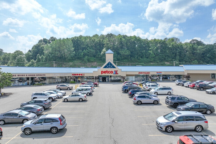 More Photos Of 5600 William Flynn Hwy, Gibsonia General Retail For Lease