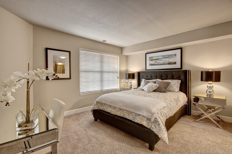 More Photos Of 8617 Edinbrook Xing, Brooklyn Park Apartments For Sale