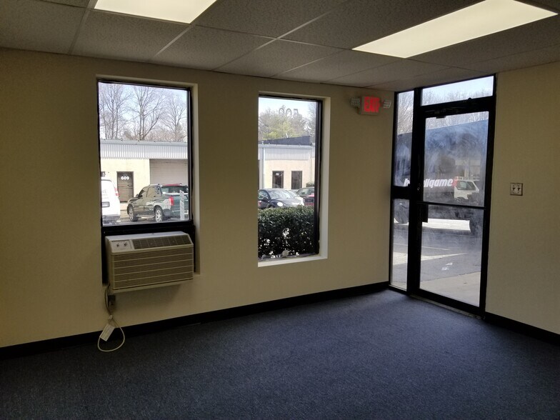 More Photos Of 9244 E Hampton Dr, Capitol Heights Unknown For Lease