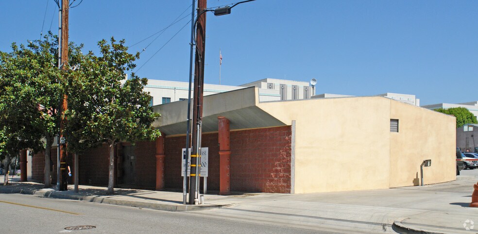 More Photos Of 3958 Ince Blvd, Culver City Loft Creative Space For Lease