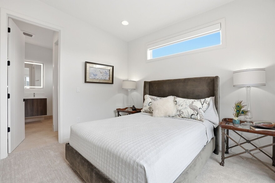 More Photos Of 210 SW Log Ct, Bend Apartments For Sale