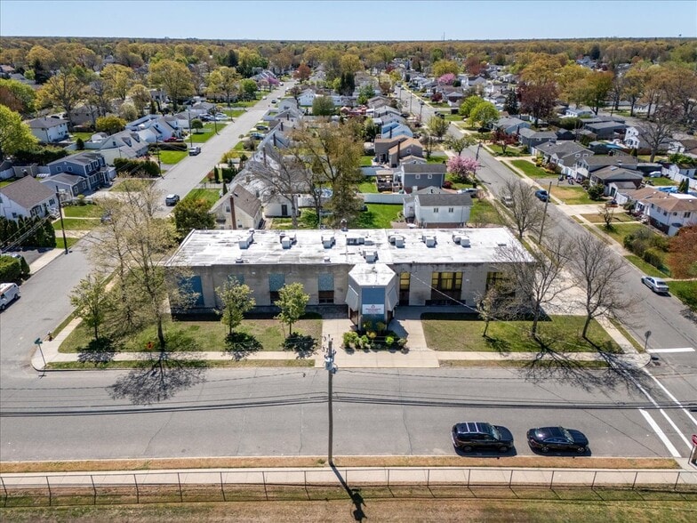 More Photos Of 330 Central Ave, Deer Park Religious Facility For Sale