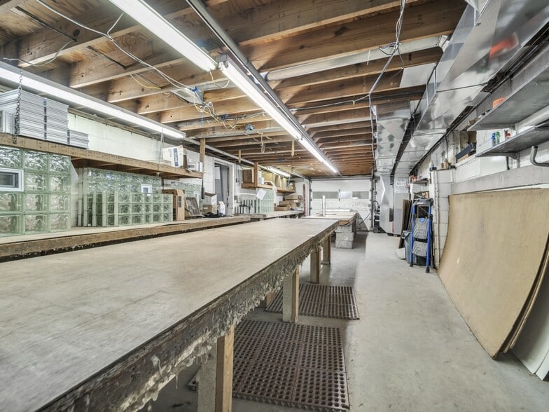 More Photos Of 4018 12th St NW, Canton Light Manufacturing For Sale