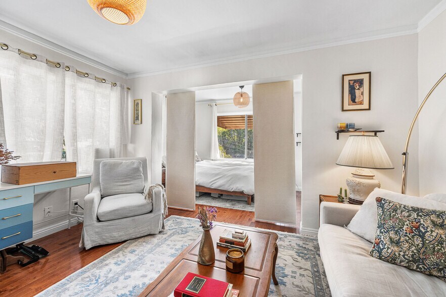 More Photos Of 3055 Future St, Los Angeles Apartments For Sale