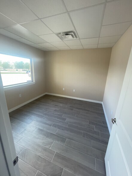 More Photos Of 16310 State Highway 249, Houston Office For Sale