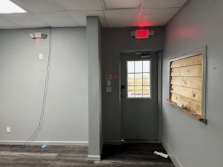 More Photos Of 12400 Front Beach Rd, Panama City Beach Light Distribution For Lease