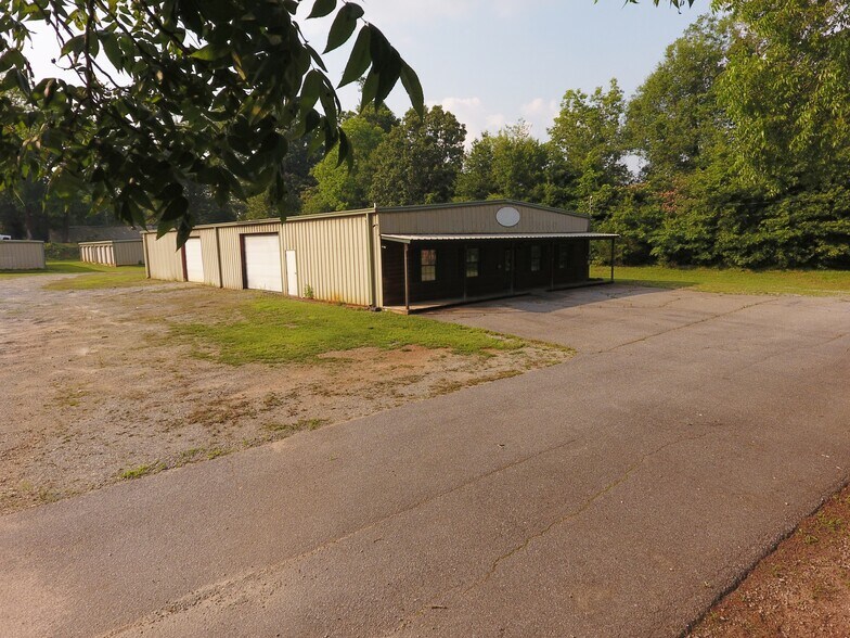 More Photos Of 323 Fulton St, Dadeville Flex For Sale