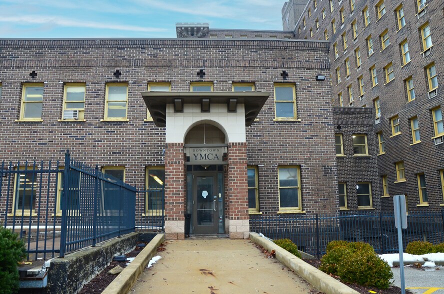 More Photos Of 2200 Prospect Ave E, Cleveland Office For Lease