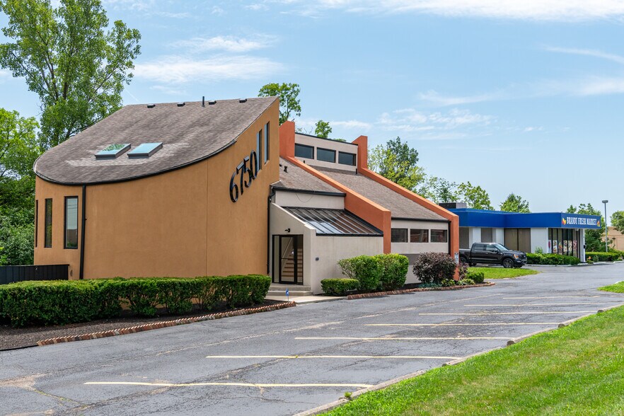More Photos Of 6750 Brandt Pike, Huber Heights Medical For Sale