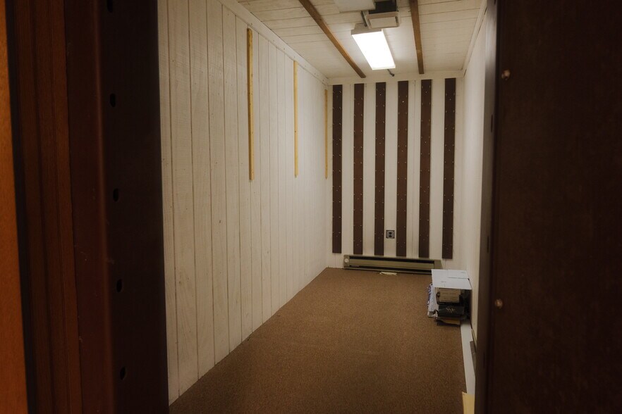More Photos Of 1052 Centre Tpke, Orwigsburg Flex For Sale