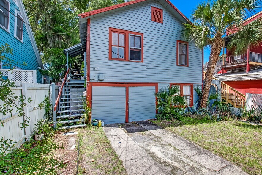 More Photos Of 516 Ash St, Fernandina Beach Freestanding For Lease