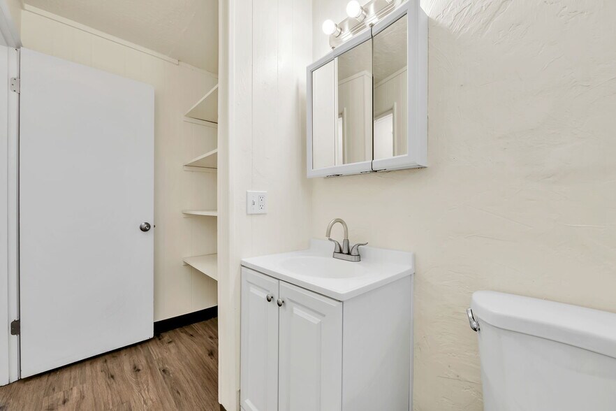 More Photos Of 2520 Hyacinth St NE, Salem Apartments For Sale