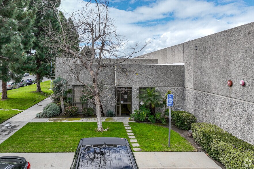 More Photos Of 5421 Argosy Ave, Huntington Beach Manufacturing For Sale