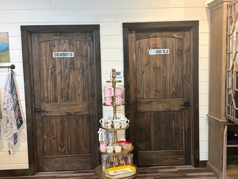 More Photos Of 146 Depot St, Blue Ridge Storefront Retail Office For Sale