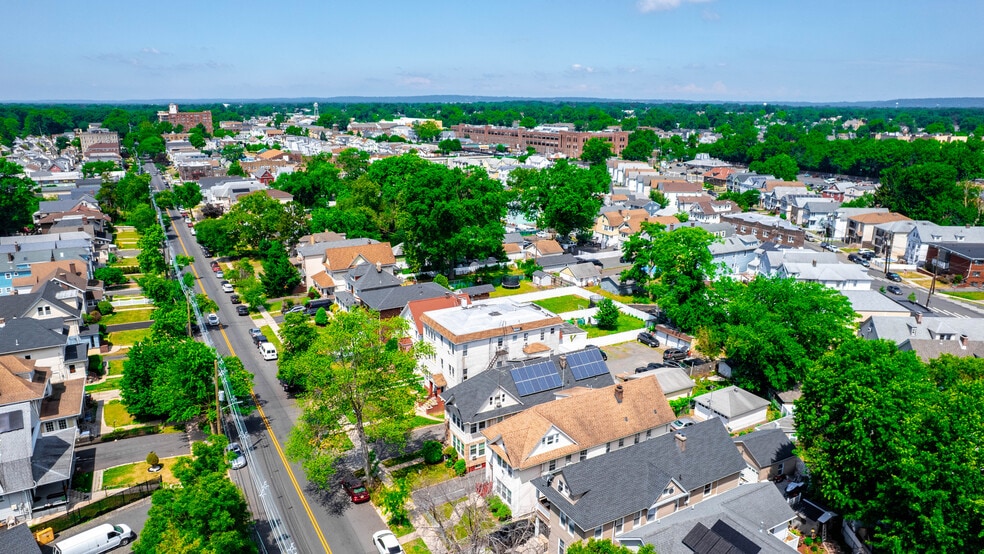 More Photos Of 423 Jersey Ave, Elizabeth Apartments For Sale