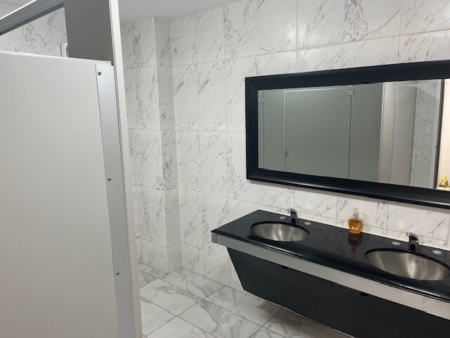 More Photos Of 1920 E Hallandale Beach Blvd, Hallandale Beach Office For Sale