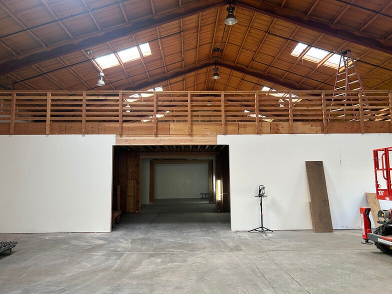 More Photos Of 347 Locust St, Watsonville Warehouse For Lease