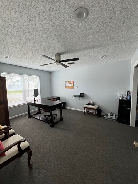 More Photos Of 120 Acuff Ln, Colleyville Medical For Sale
