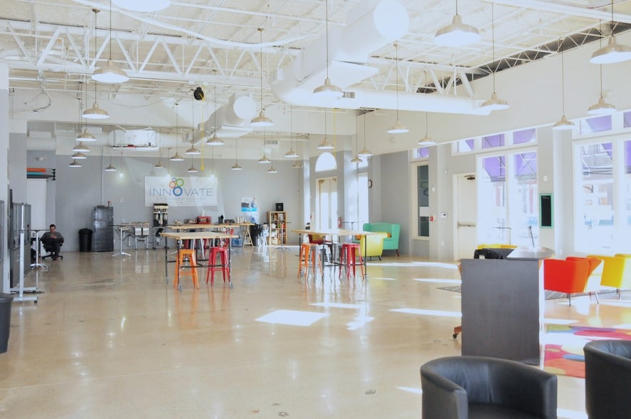 More Photos Of 600 Parker Sq, Flower Mound Storefront Retail Office For Lease