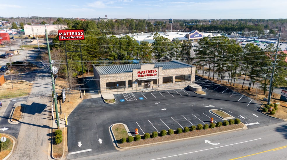 More Photos Of 7100 Douglas Blvd, Douglasville Freestanding For Sale