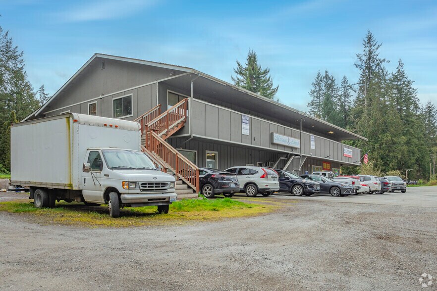 More Photos Of 9218 Brownsville Hwy NE, Bremerton Coworking Space