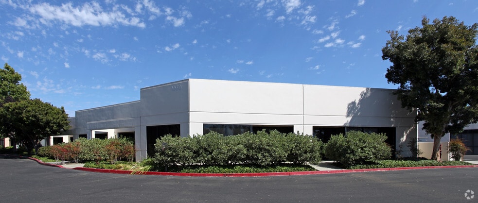 More Photos Of 1010 Calle Cordillera, San Clemente Unknown For Lease