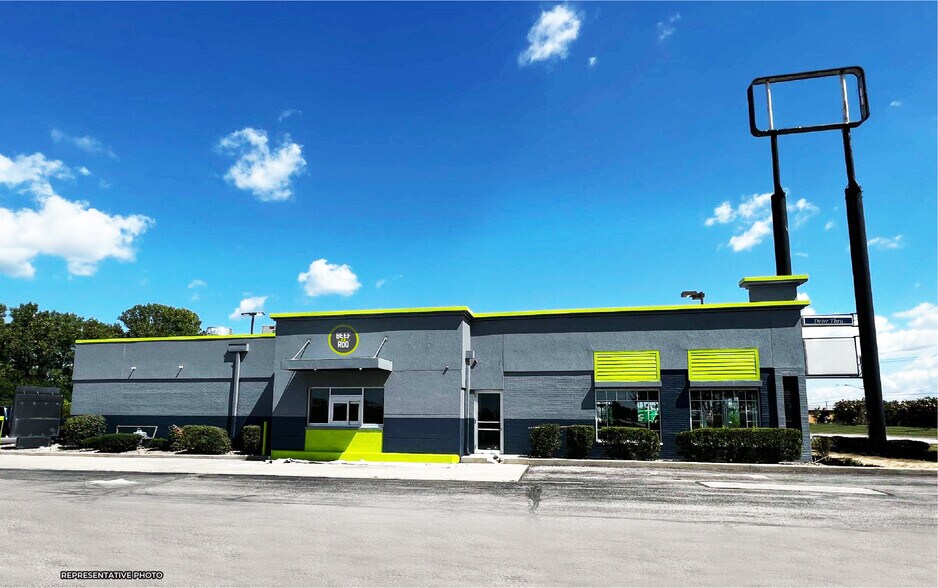 More Photos Of , Blue Springs Restaurant For Lease