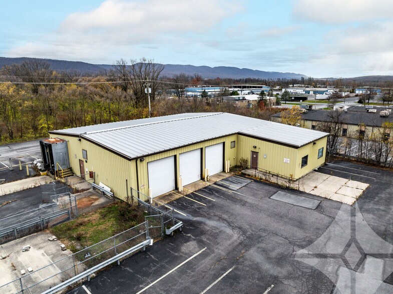 Primary Photo Of 2180 Middle Rd, Lewistown Refrigeration Cold Storage For Sale