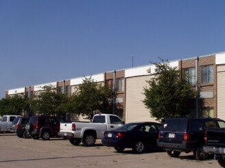 More Photos Of 606 E Lincoln Blvd, Hesston Hotel For Sale