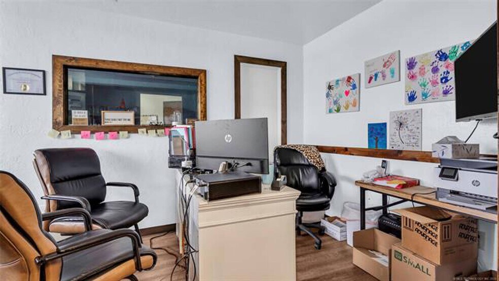 More Photos Of 4379 Highway 7 W, Sulphur Daycare Center For Sale