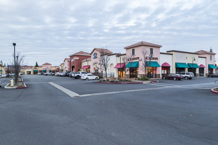 More Photos Of 6819-6835 Lonetree Blvd, Rocklin Freestanding For Lease