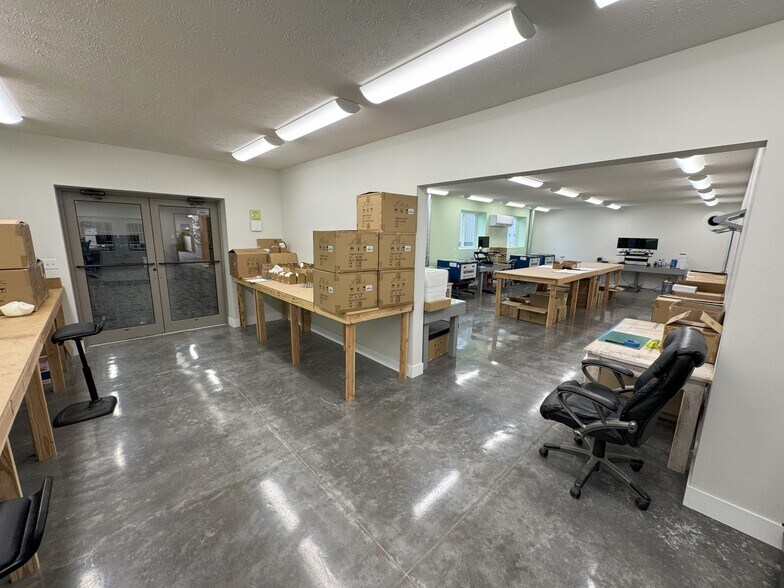 More Photos Of 351 S 12th Rd, Cortland Warehouse For Lease