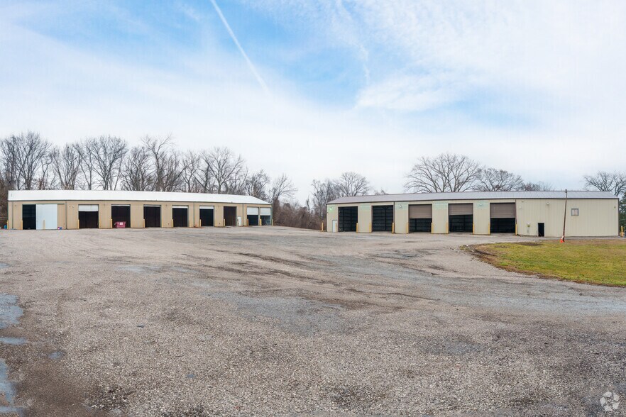 More Photos Of 946 Tonsor Rd, Alton Industrial For Sale