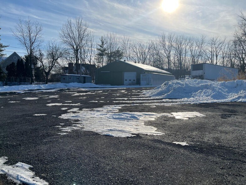 More Photos Of 832 Trexlertown Rd, Breinigsville Warehouse For Sale