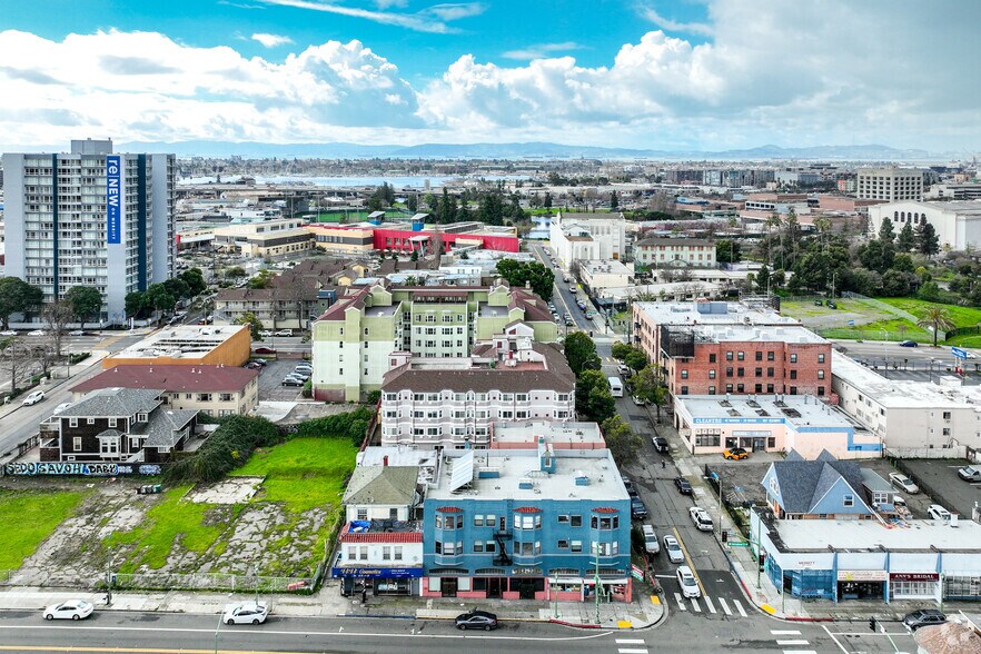 More Photos Of 1244 2nd Ave, Oakland Apartments For Sale