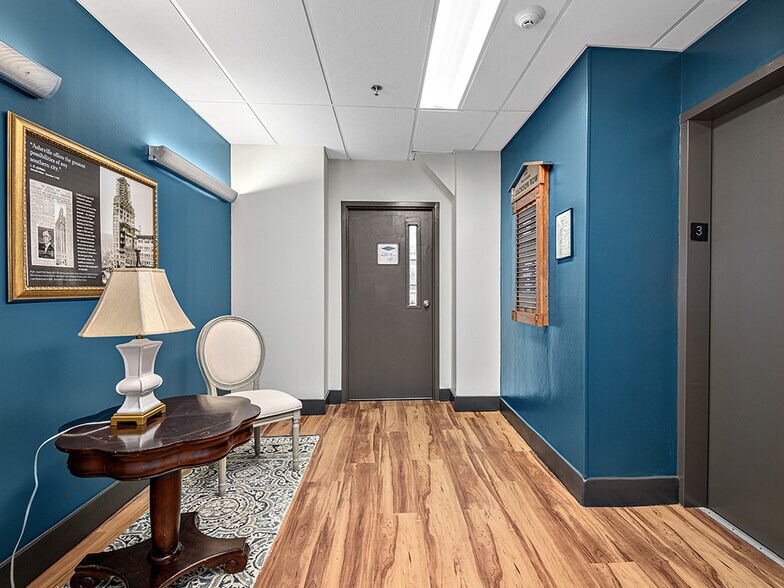 More Photos Of 22 S Pack Sq, Asheville Office For Lease