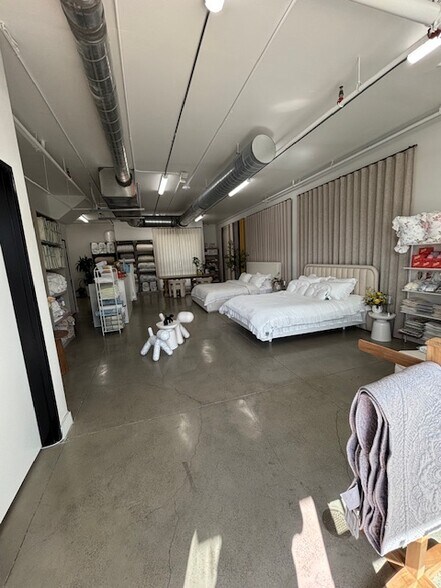 More Photos Of 6172 Beach Blvd, Buena Park Loft Creative Space For Lease