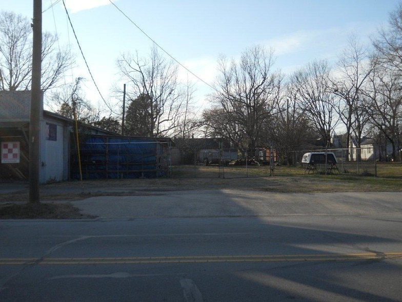 More Photos Of 4392 Lee St, Ayden Freestanding For Sale